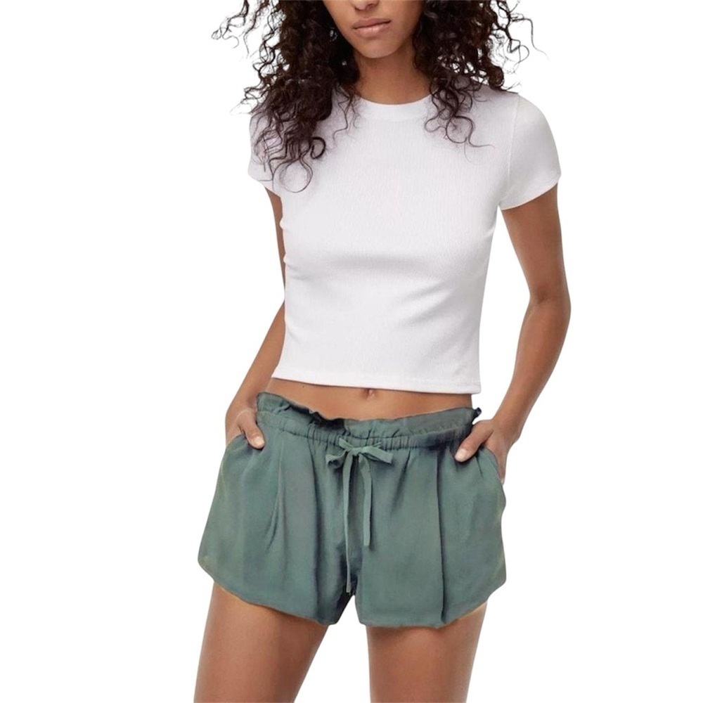 Aritzia Wilfred Montrouge Crepe Shorts Size S